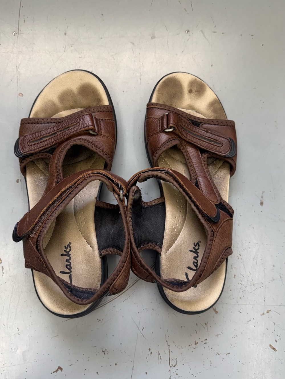 Clarks Brown Leather Adjustable Summer Sandals size 8 medium